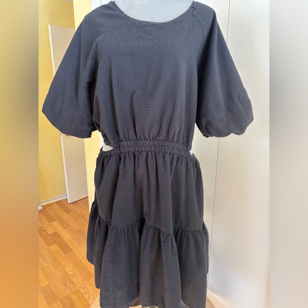 Textured Puff Sleeve Tiered Dress in Charcoal XXL